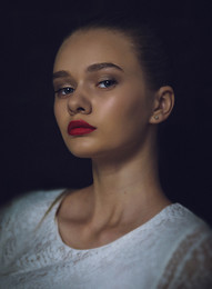 Helen## / ***