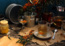 Tea with sea-buckthorn berries / ....................