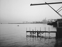 On a small raft ... / ***