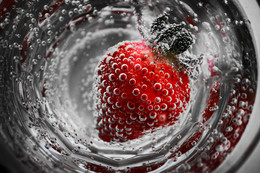 Strawberries / sony nex7 e30macro