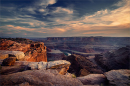 Dusk / ***