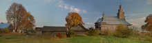 About the photographer, a cow and a church. / ***