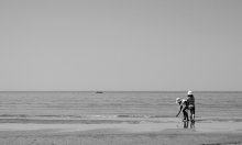 Sea. Girls. / ***