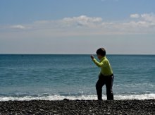 alone with the sea / ***