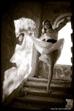 Dance with the shadow / ***