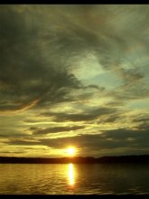 sun gilding the whole earth / ***