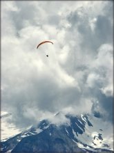 attracting clouds / .....