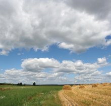 Bewölkt / ***