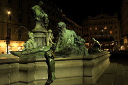 Die Stadt schläft / ***