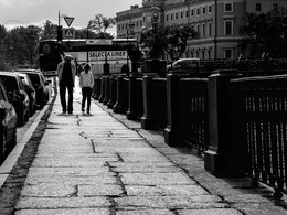 Road by walking / ***