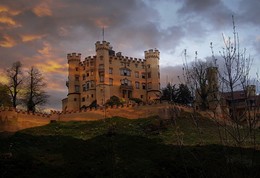 Once upon a time... / Hohenschwangau, Germany
https://www.youtube.com/watch?v=oyUBdLm3s9U