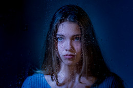 behind the glass / ***