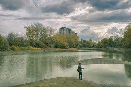 before the rain ... / ***