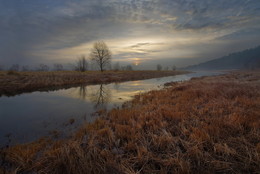 Autumn sunrise / .....