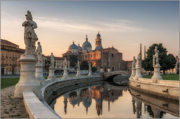 Morning of Padua. / ***