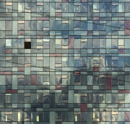 Quadratisch Stimmung / ***