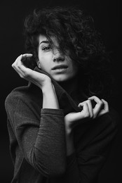 197 / ***