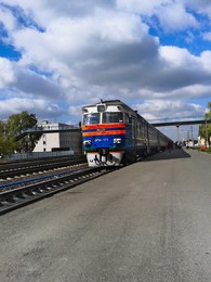 The train arrival / ***