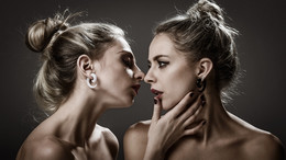 twins / ***