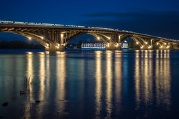 Night Kiev / ***
