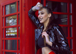 London London / love red)