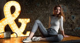 / ***