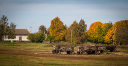 Autumn landscape / ***