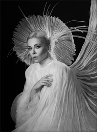  / Ph: Ariadna Belkina
Md: La Mar
Make up & hair: Li Lobanova
Dress: Alisa Maksimova