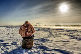 Lone fisherman / ***
