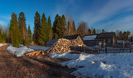 Evening in the village ... / ***