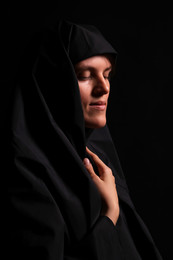 Nun / ***