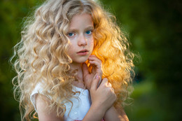 On the eve of the summer / ***