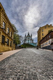 St. Andrew's Church / ***