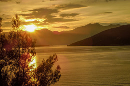 Morgendämmerung / ***