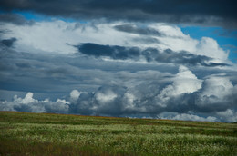Parade of clouds / ***