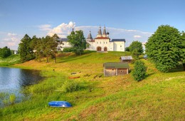 Ferapont-Kloster / ***