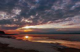 Sunset / ***