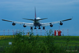 Landing / ***