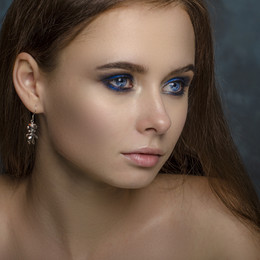 Eye color of the sky / ***