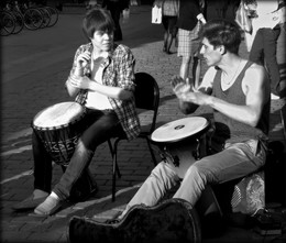 Street musicians. / ***
