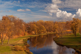 In the fall the park ... / ***