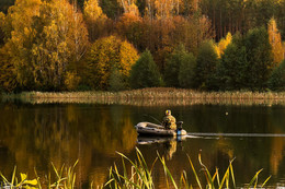 Autumn fishing / ***