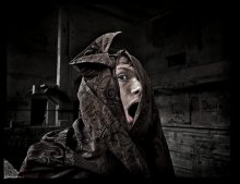 *scare / ***