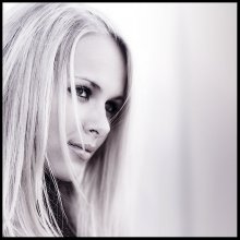 Julia / ***