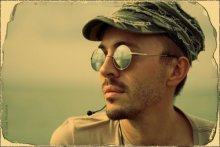 sea in your eyes / ---