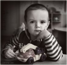 Serious is not childish / ***