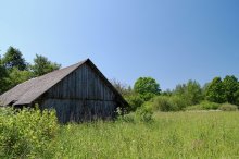 house in the village / ***