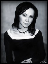 Mary / ***