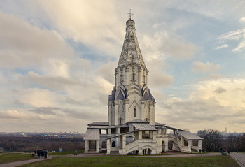Kirche Mariä Himmelfahrt / ***