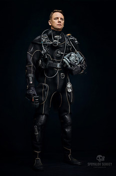 Diver / ***